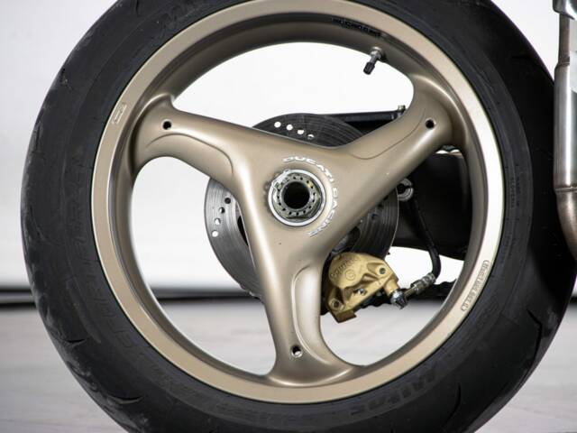 Ducati 748 S