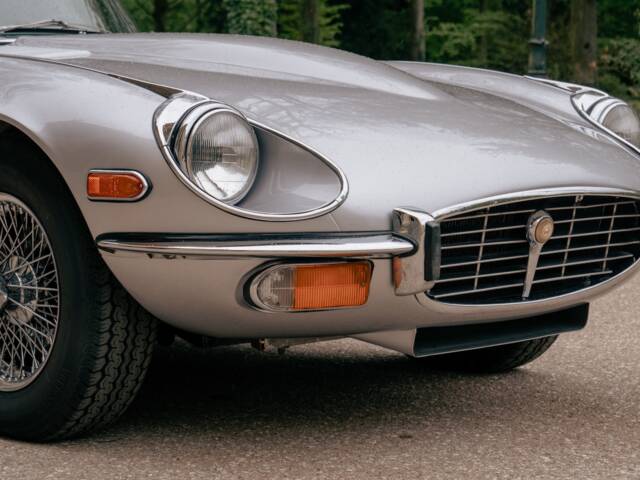 Jaguar E-Type V12 (2+2)
