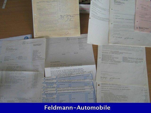 Mercedes-Benz 230 E