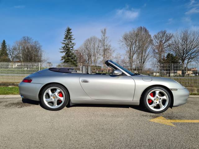 Porsche 911 Carrera