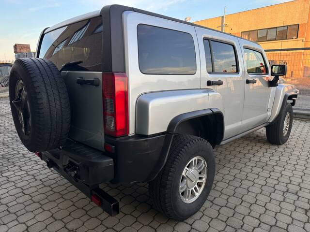 Hummer H3