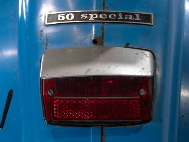 Piaggio Vespa 50 Special