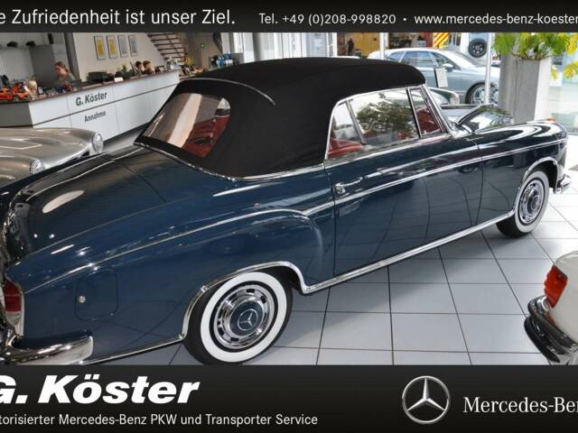 Mercedes-Benz 220 S Cabriolet