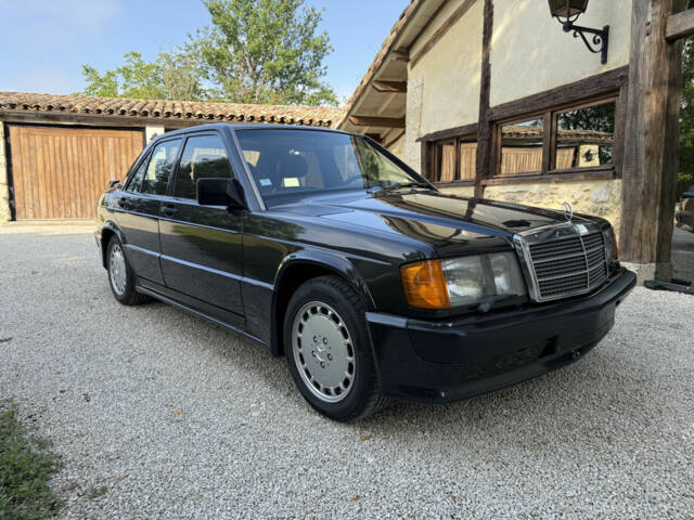 Immagine 1/6 di Mercedes-Benz 190 E 2.6 (1990)