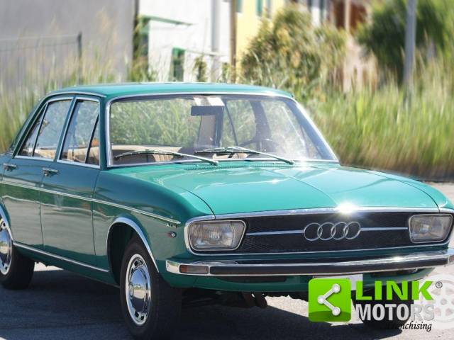 Bild 1/20 von Audi 100 LS (1972)