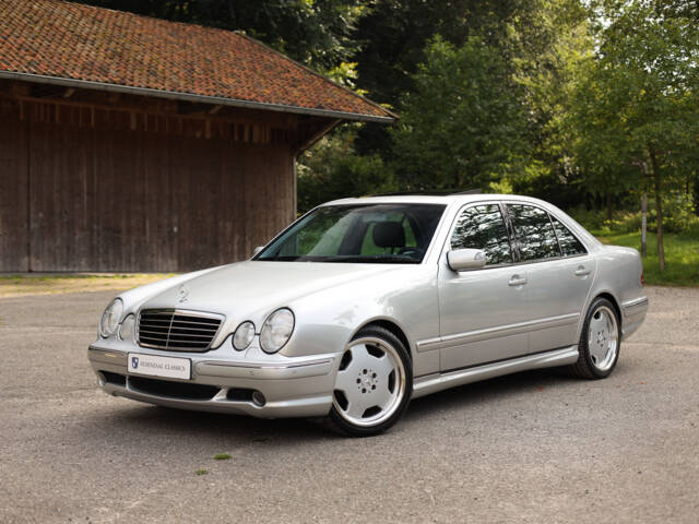 Immagine 1/72 di Mercedes-Benz E 55 AMG (2000)