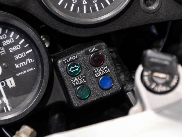 Honda VFR 750R RC 30