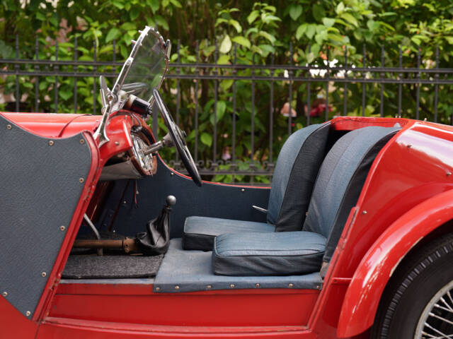 Singer 9 Sports