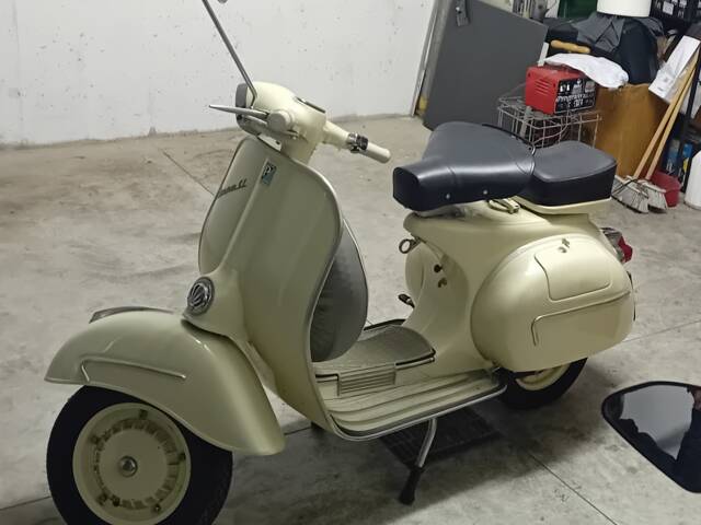 Piaggio Vespa 150 GL