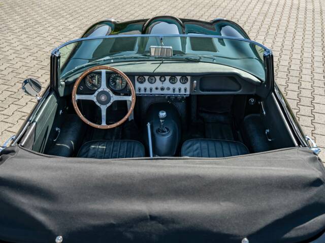 Jaguar E-Type 3.8