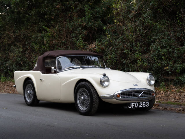 Image 1/13 of Daimler SP 250 (1960)