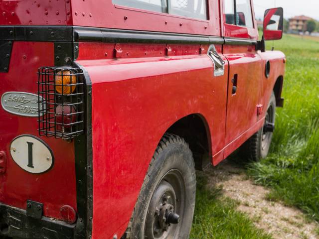 Land Rover 88