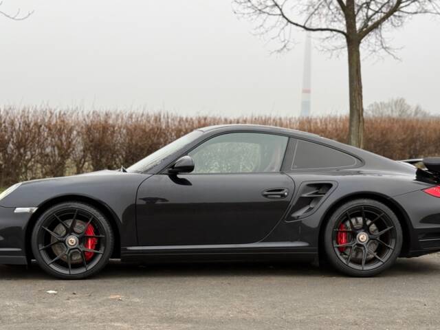 Bild 1/44 von Porsche 911 Turbo (2010)