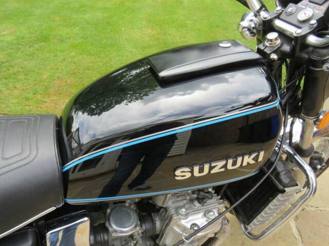 Suzuki GT 750