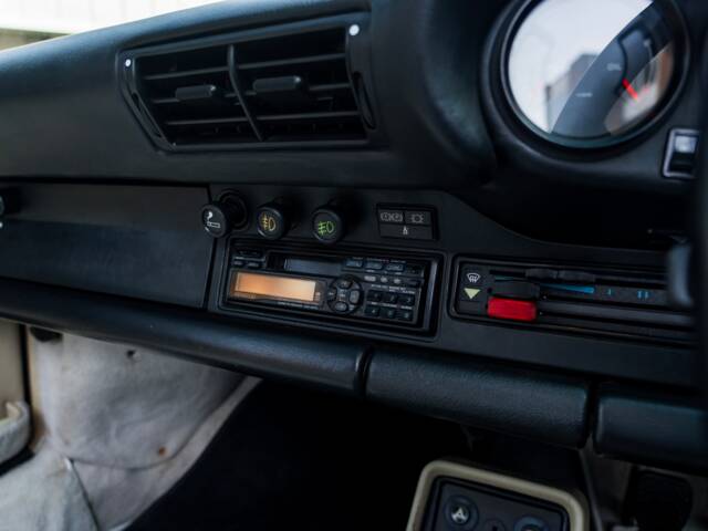 Porsche 911 Carrera 3.2 "#250.000 911"