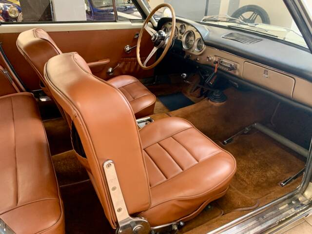 FIAT 2300 Coupe