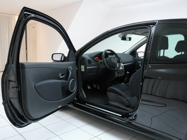 Renault Clio II 2.0 RS Cup