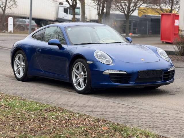 Porsche 911 Carrera