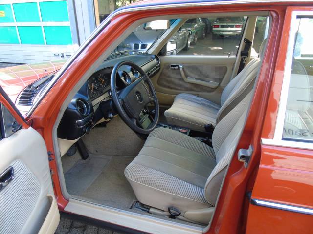 Mercedes-Benz 250 lang