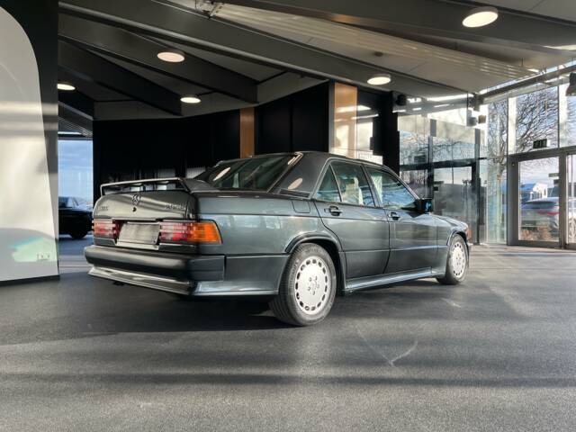 Mercedes-Benz 190 E 2.5-16