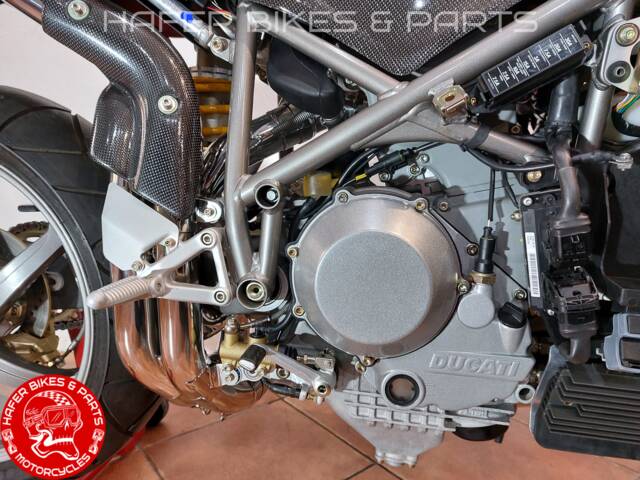 Ducati 996 R