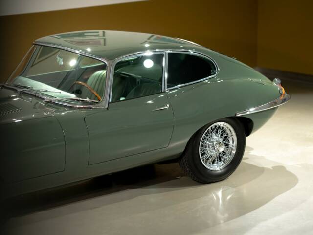 Jaguar E-Type 4.2