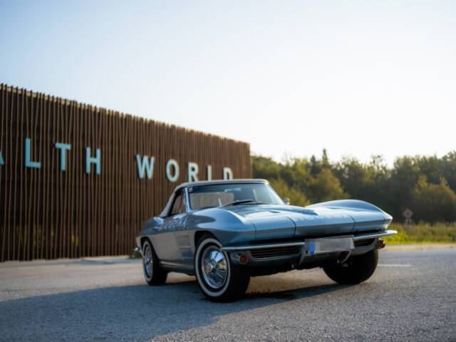 Chevrolet Corvette Sting Ray Convertible