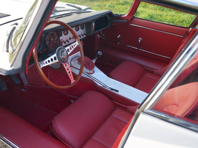 Jaguar E-Type 3.8