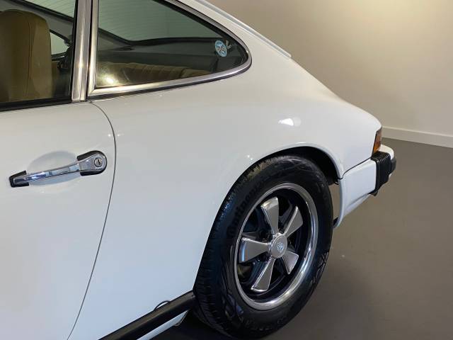 Porsche 911 2.7