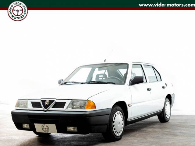 Bild 1/29 von Alfa Romeo 33 - 1.3 (1990)