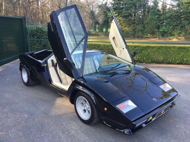 Bild 1/14 von Lamborghini Countach LP 5000 S QV (1988)
