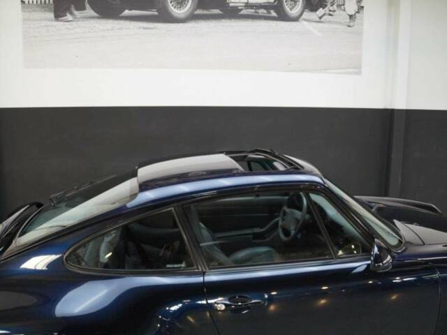 Porsche 911 Carrera