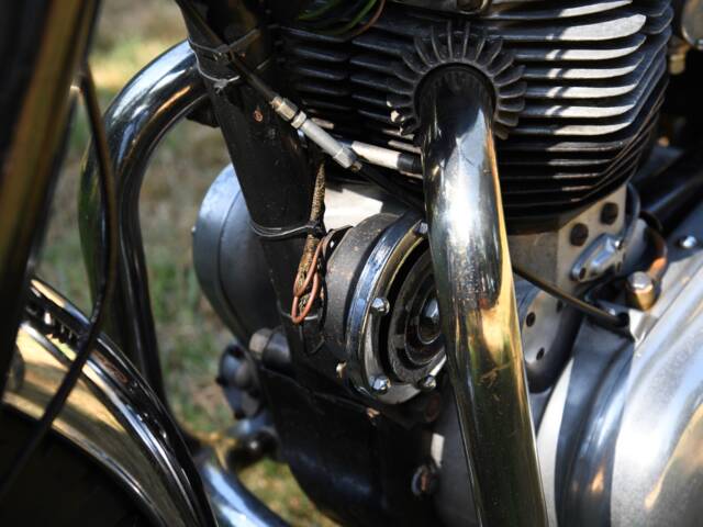 Royal Enfield Constellation