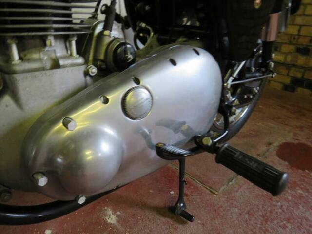 BSA DBD 34 Gold Star