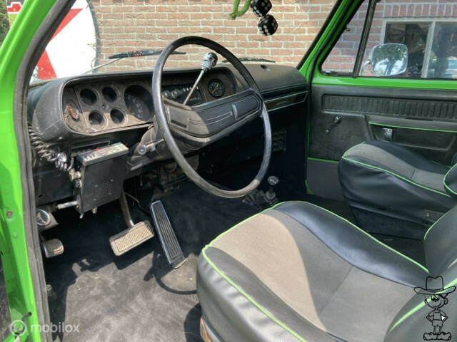 Dodge Ramcharger