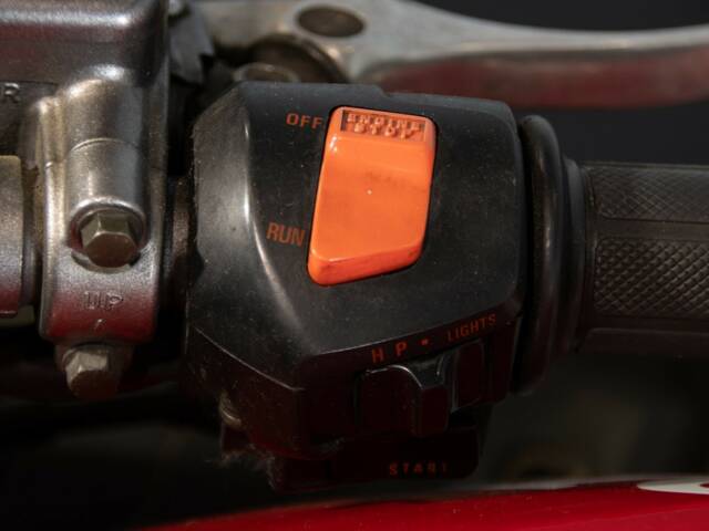 Honda VFR 750R RC 30