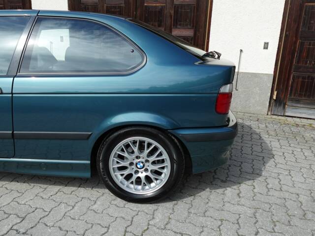 BMW 323ti Compact
