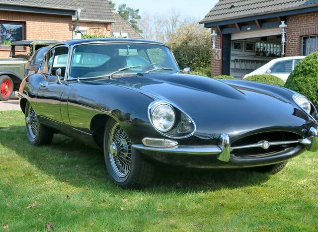 Bild 1/7 von Jaguar E-Type (1968)