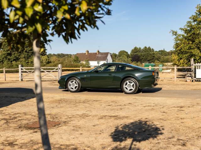 Aston Martin Vantage Le Mans