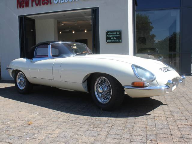 Jaguar E-Type 3.8