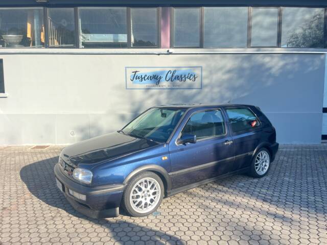Imagen 1/23 de Volkswagen Golf III 2.0 16V GTI (1993)