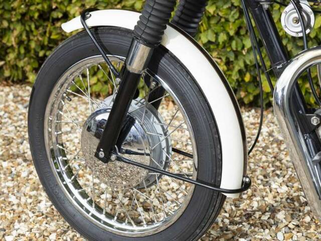 Triumph Bonneville T120TT