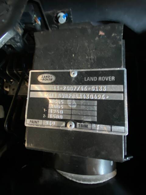 Land Rover Defender 90 Works V8 "70th Edition"