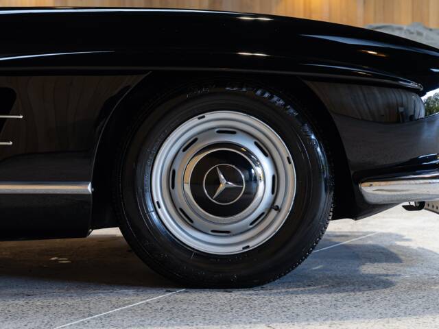 Mercedes-Benz 300 SL Roadster