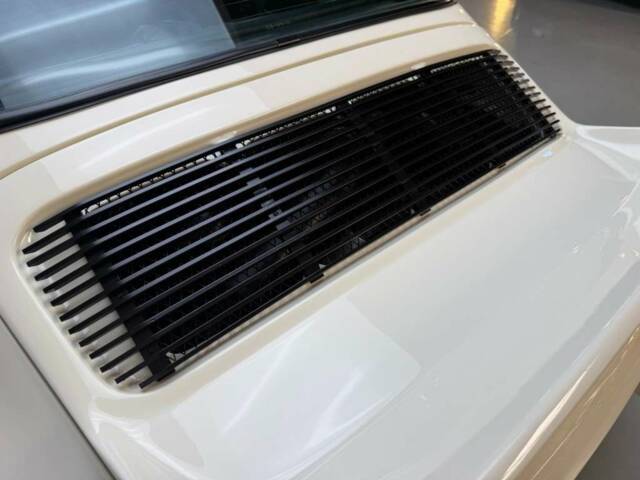 Porsche 911 2.4 S "Oilflap"