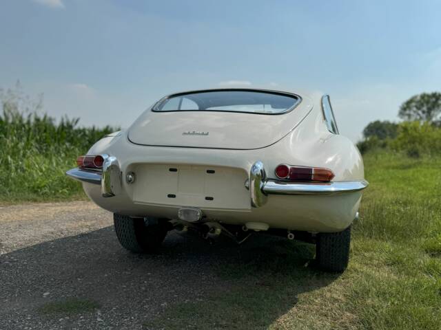 Jaguar E-Type 3.8 Flat Floor