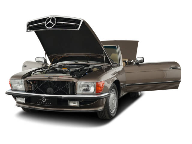 Mercedes-Benz 560 SL