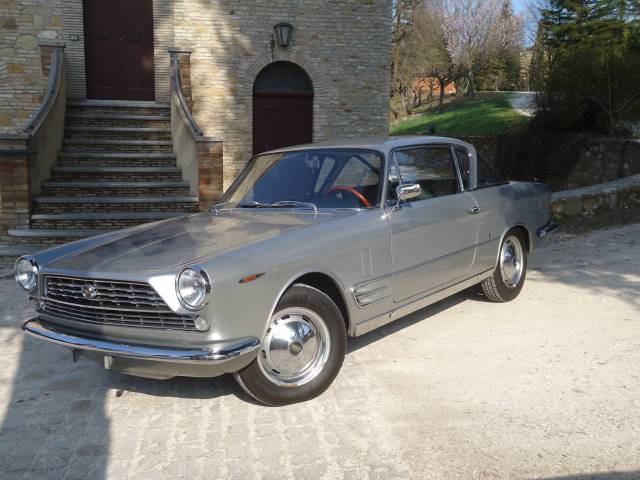 Image 1/33 of FIAT 2300 S Coupé (1967)