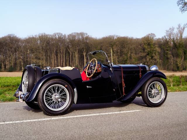 Singer 9 Sports