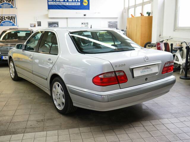 Mercedes-Benz E 200 Kompressor
